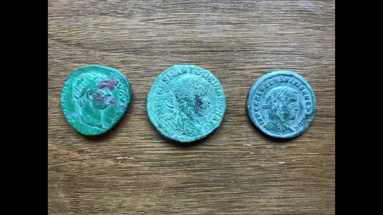 Примеры из практики: атрибуция трех монет